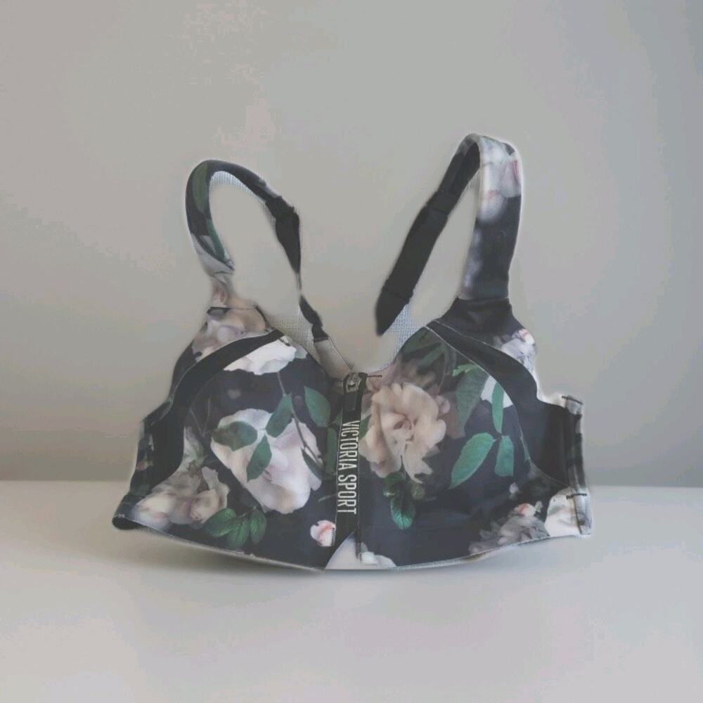 Victoria’s Secret Incredible Knockout Ultra Max Sports Bra 32C Front Close